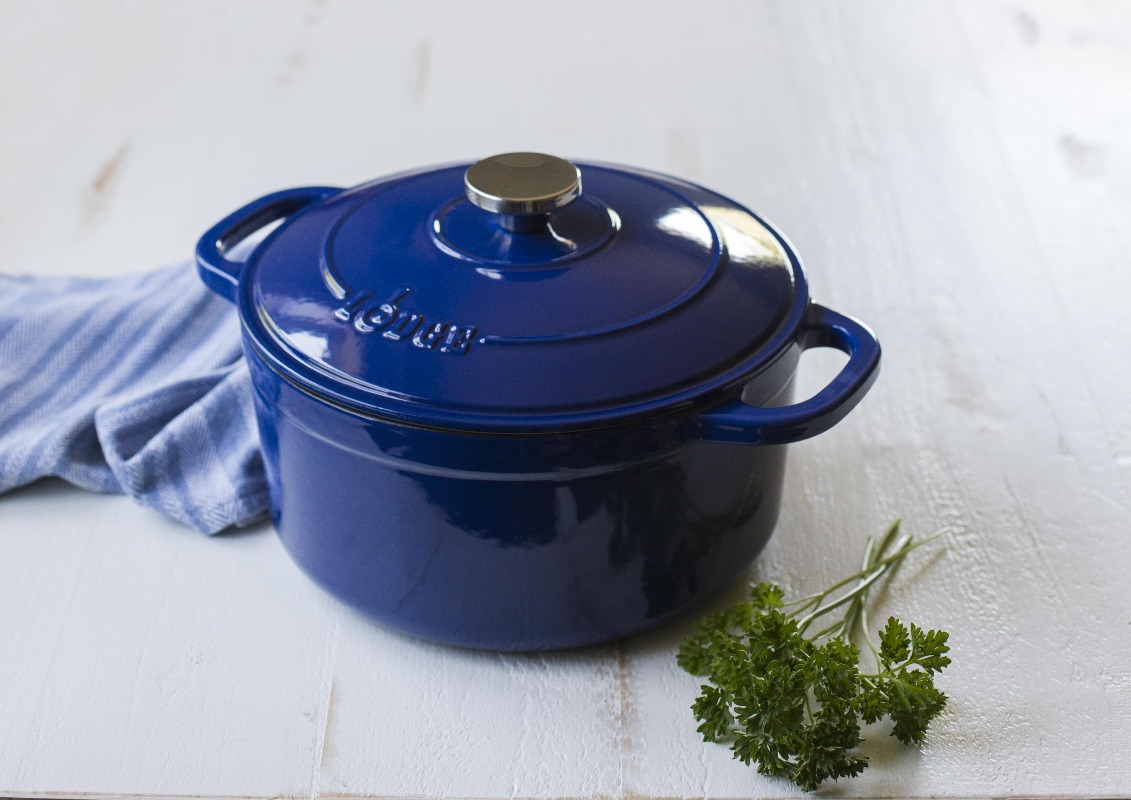 قدر هولندي من الحديد الزهر بسع - مراجعة Dutch Oven Enamel وسعره